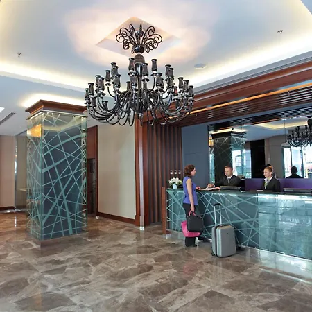 Dora Hotel 4*