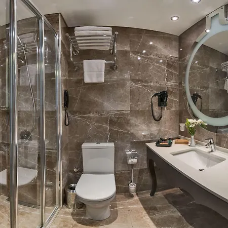 Hotel Dora 4*
