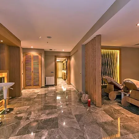 Hotel Dora 4*