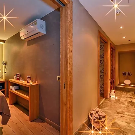 Dora Hotel