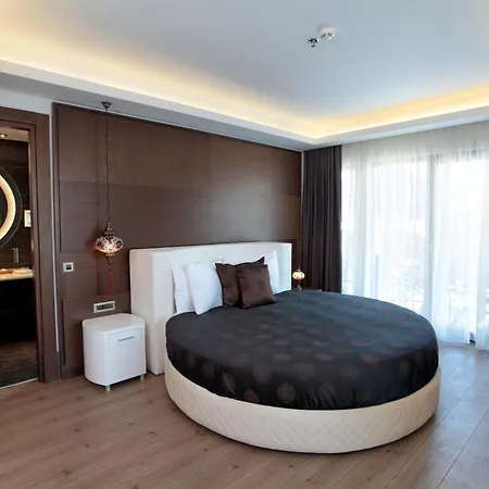 Dora Otel 4*